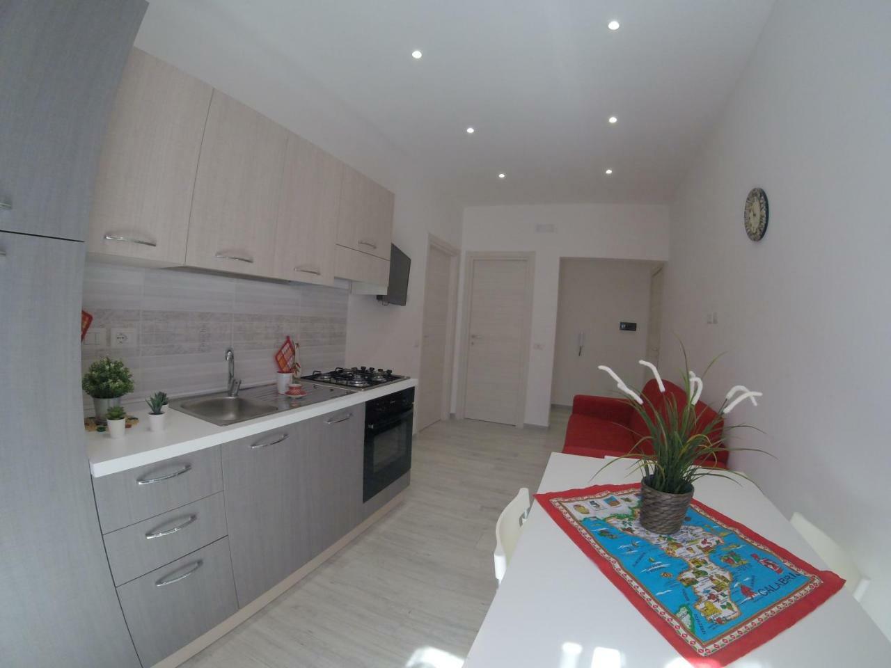 Oudeis Holidays Apartments Tropea Buitenkant foto